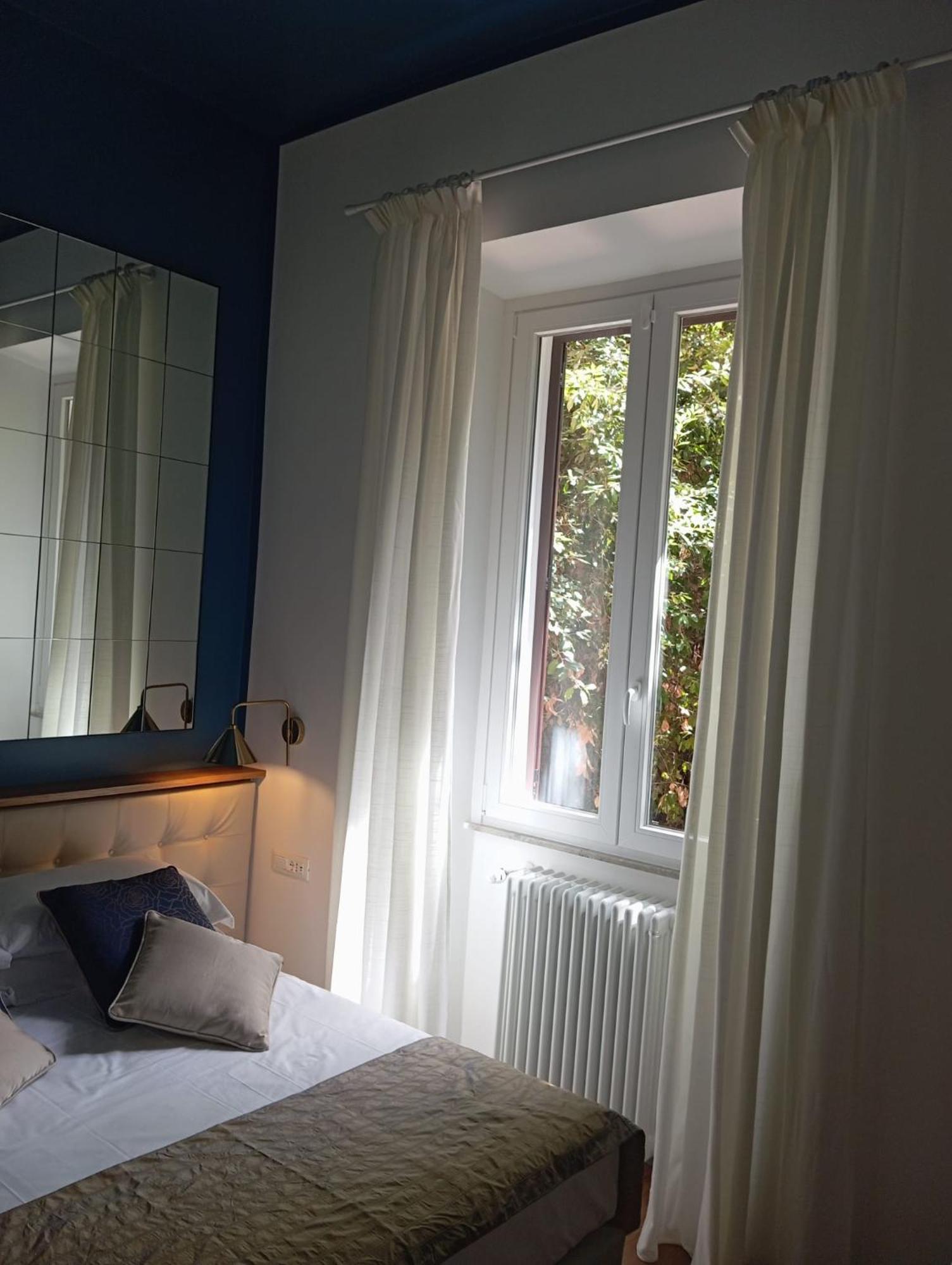 Trevi Monti House Hotel Rome Luaran gambar