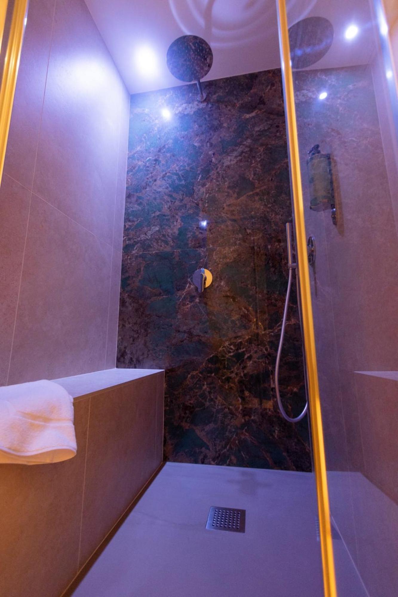 Trevi Monti House Hotel Rome Luaran gambar